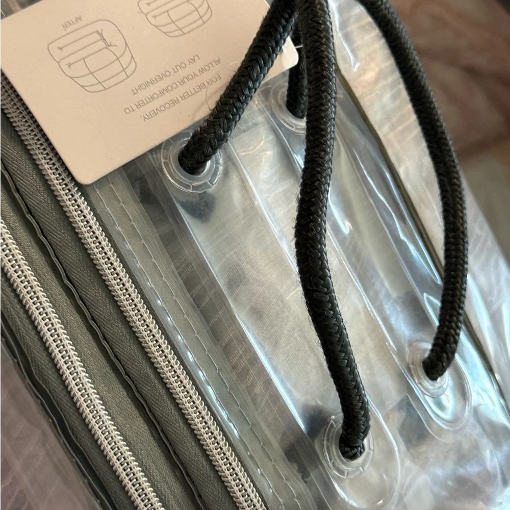 Hotel Collection Gray and Black Comforter Set
